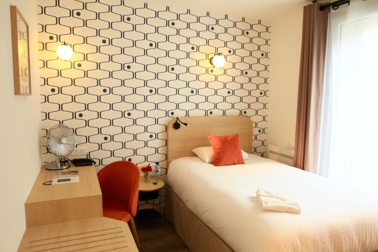 Logis Hotels- Hotel Marguerite D'Anjou Angers Chateau Εξωτερικό φωτογραφία