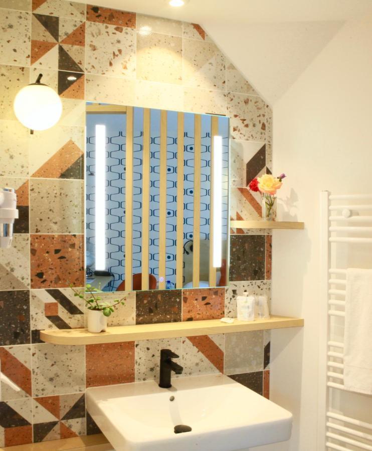 Logis Hotels- Hotel Marguerite D'Anjou Angers Chateau Εξωτερικό φωτογραφία