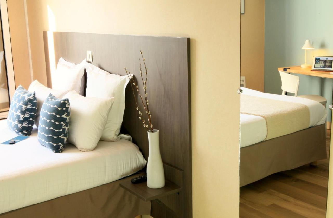 Logis Hotels- Hotel Marguerite D'Anjou Angers Chateau Εξωτερικό φωτογραφία