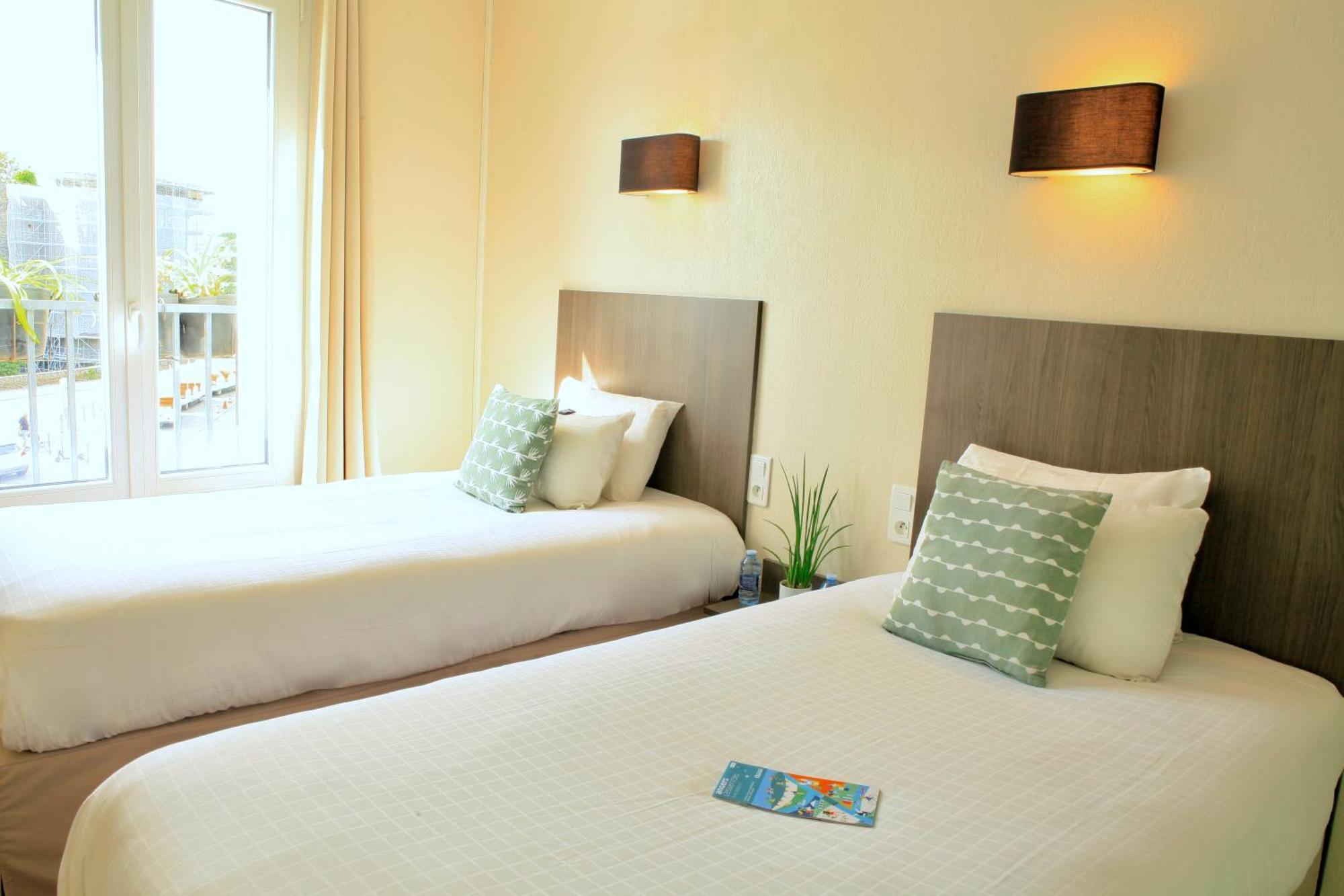 Logis Hotels- Hotel Marguerite D'Anjou Angers Chateau Εξωτερικό φωτογραφία