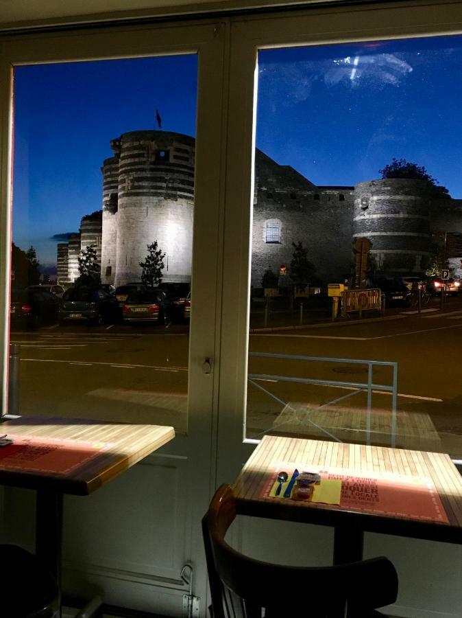 Logis Hotels- Hotel Marguerite D'Anjou Angers Chateau Εξωτερικό φωτογραφία